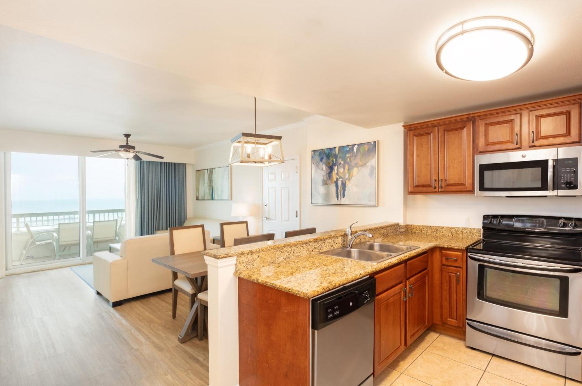 Westgate Oceanfront Resort 4*